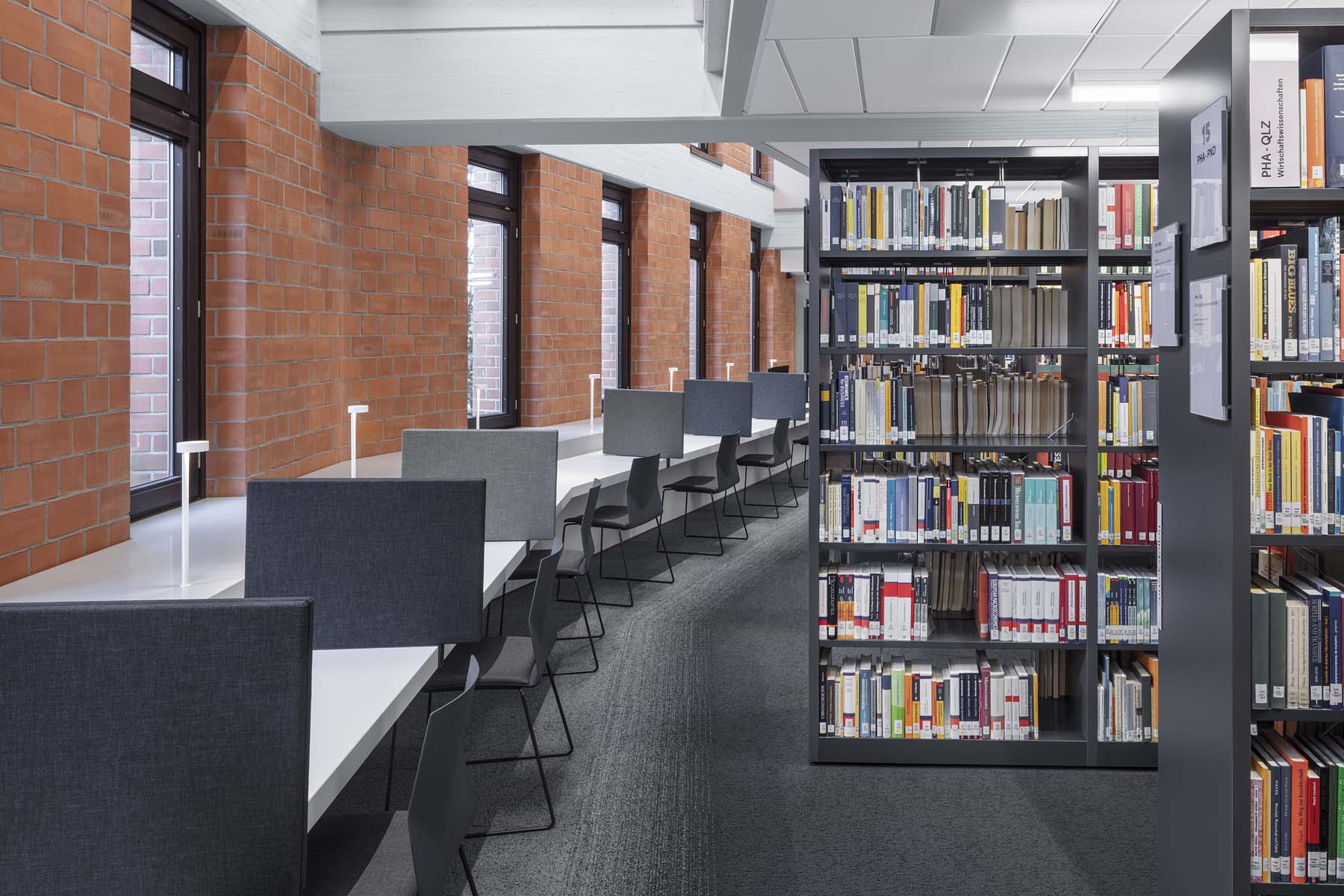 Bibliothek Emden  UKW Innenarchitekten     Architekturfotografie Jens Kirchner