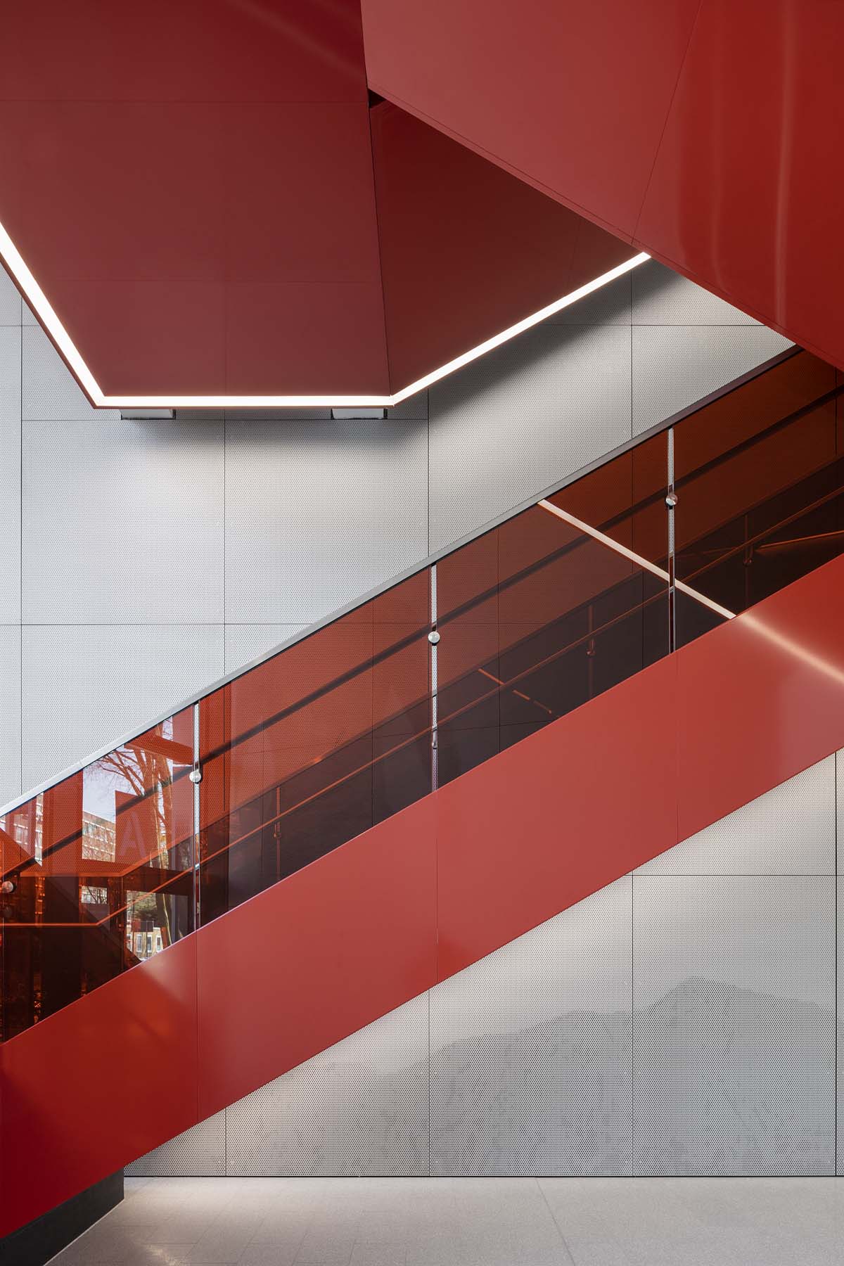 Sporthochschule Köln kadawittfeldarchitektur Detail Treppe  Architekturfotografie Jens Kirchner