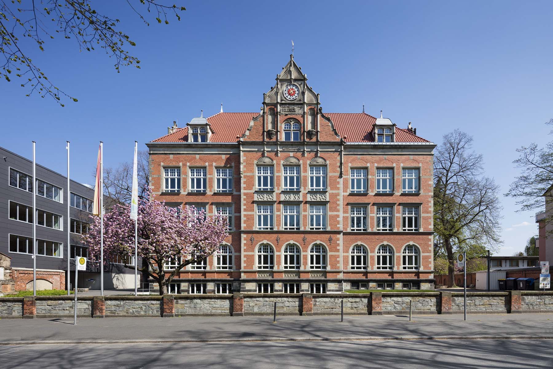 Marie Kahle Schule  Bonn Hahn und Helten Architektur  Gesamtansicht  Architekturfotografie Jens Kirchner