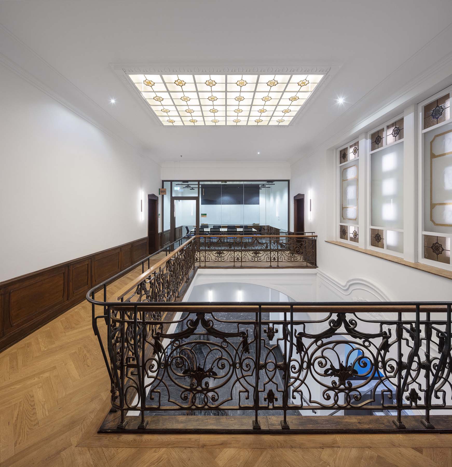 Bankhaus Aachen  Kadawittfeldarchitektur        	 Architekturfotografie Jens Kirchner