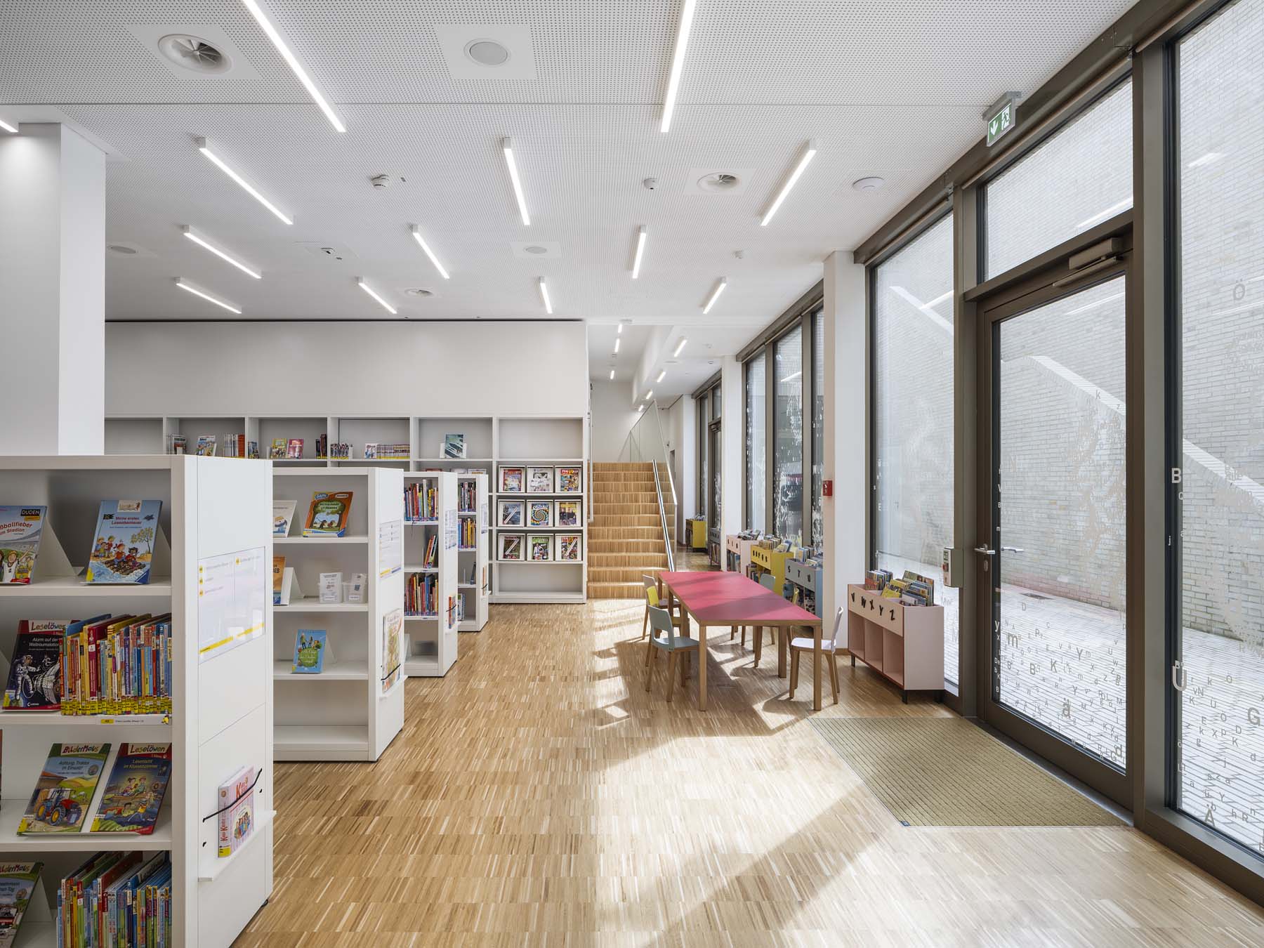 Bibliothek Bürgeramt Brühl   JSWD Architekten UKW Innenarchitekten   ArchitekturFotografie Jens Kirchner