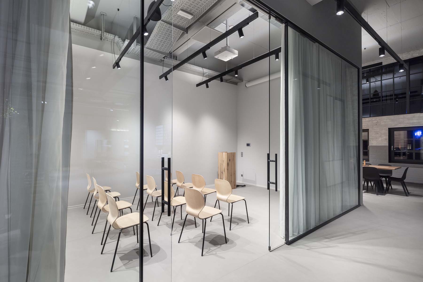 Davines Plange Mühle Düsseldorf   Melody Weir Interior Design   Jens Kirchner ArchitekturFotografie