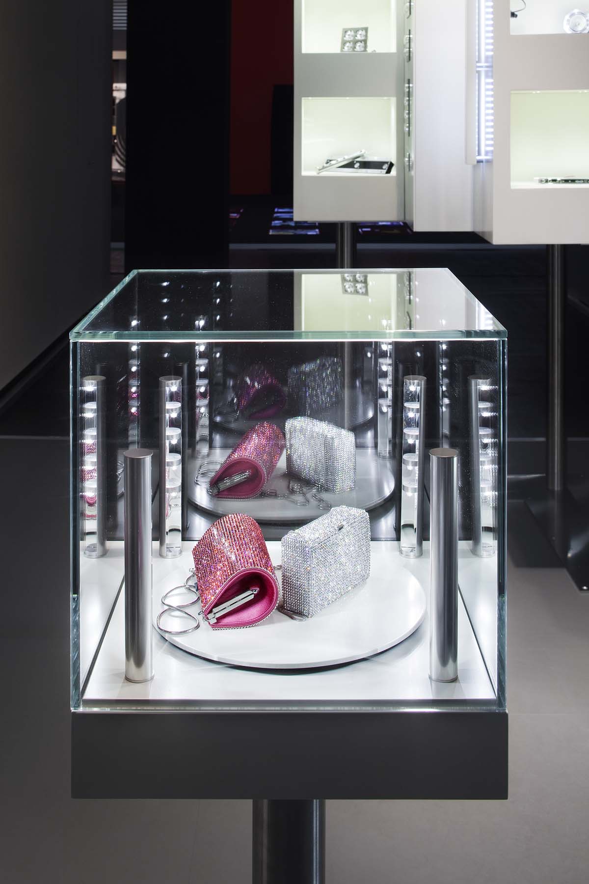 Swareflex Messestand Interzum Köln Vitrine Produkt